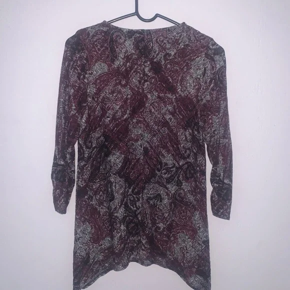 Apt 9 brand dress shirt. Barely used. - Picture 3 of 5